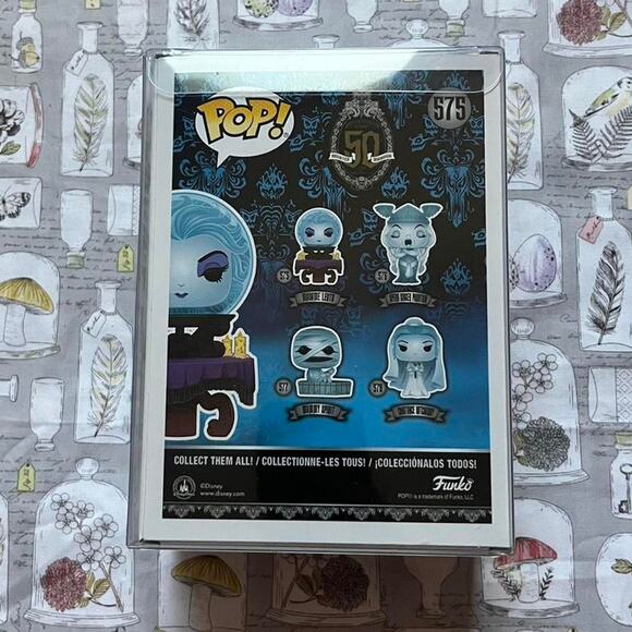 Funko pop madame leota Glow in the Dark Exclusive - Picture 3 of 7